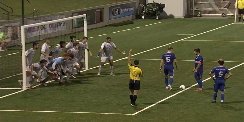 Soi kèo đá phạt gián tiếp hiệu quả cho người mới